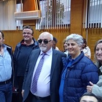 Ο Ι. Βαρδακαστάνης με συμμετέχοντες στην εκδήλωση στην Πτολεμαΐδα
